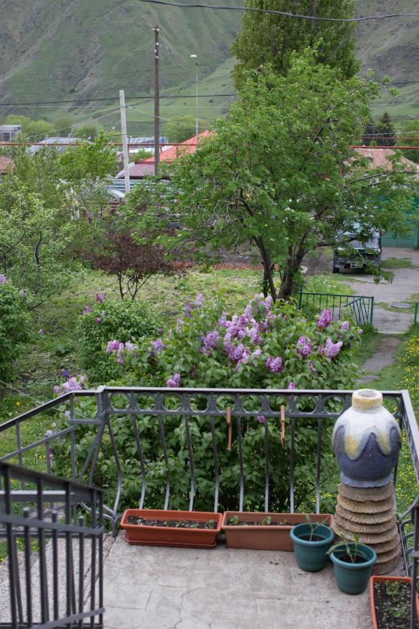 Panorama Kazbegi Hotell Exteriör bild